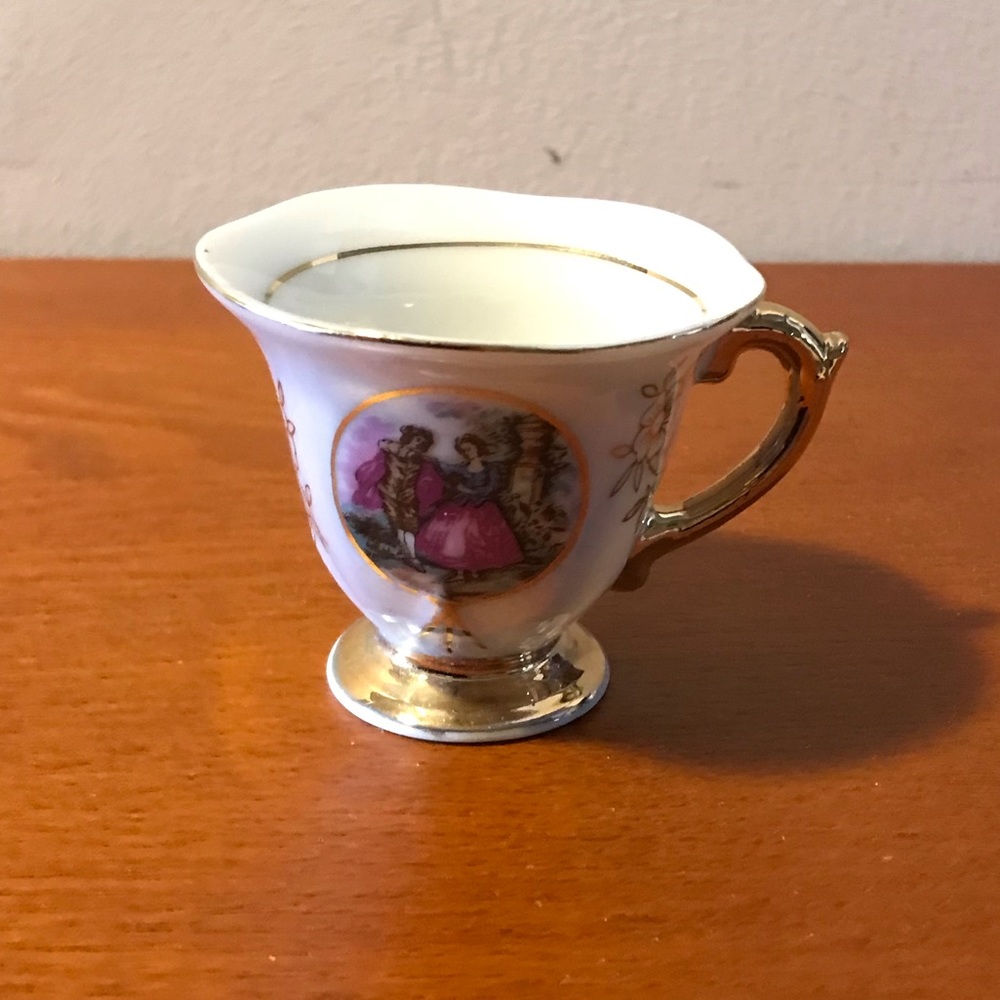 Pretty Teacup Set - Picture 7 of 9
